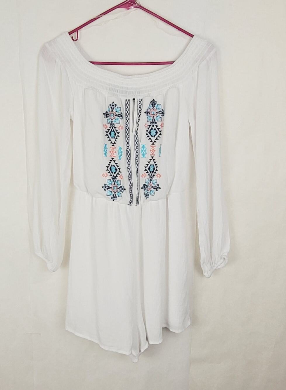 Trixxi white aztec embroidered gauzy romper Size large boho hippie vacation